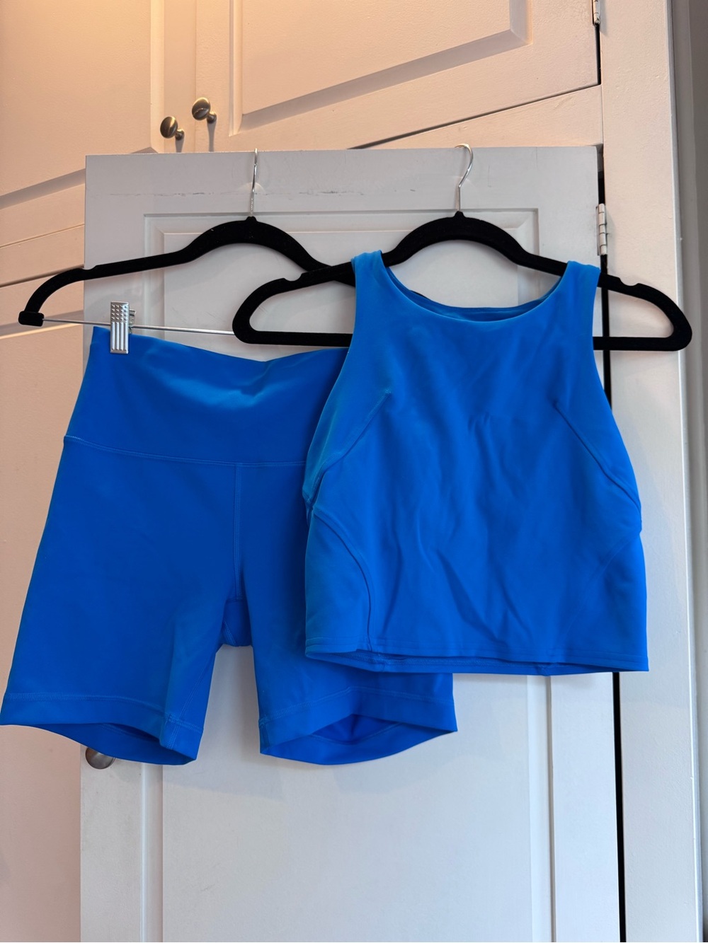 lululemon athletica Bright Blue High-Neck Active Crop & Bike Shorts Set